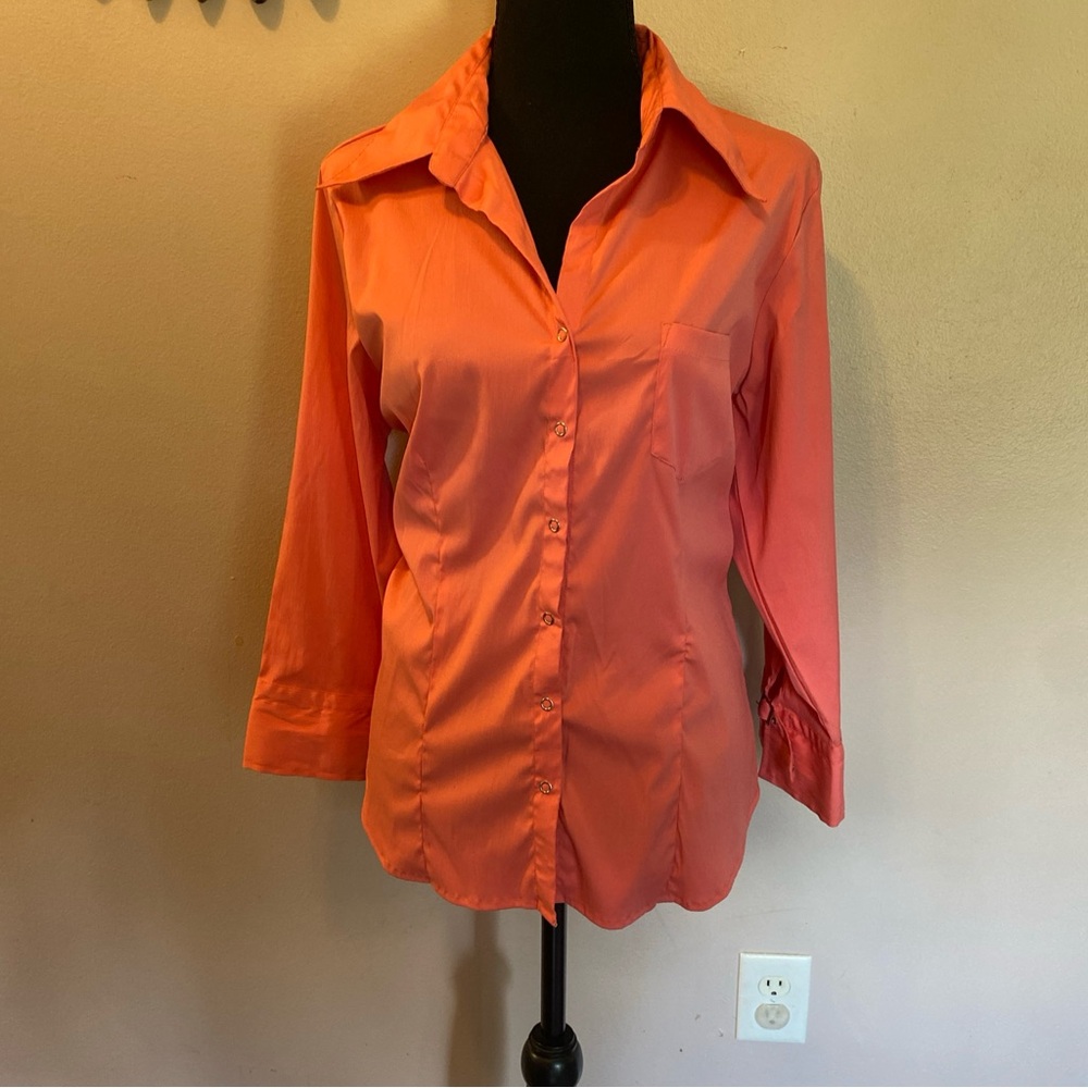 Outlooks vintage Y2K button down coral top